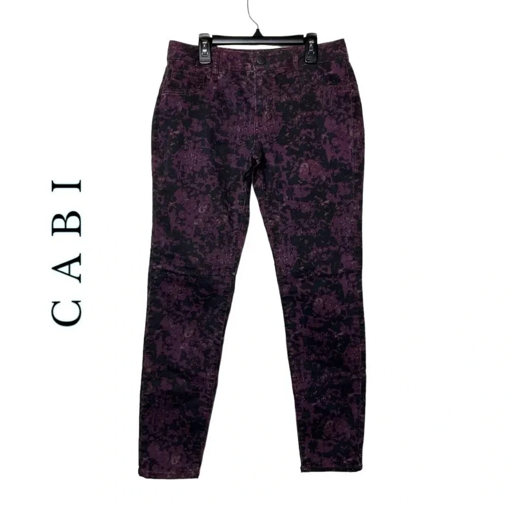 1651. CABI STRAIGHT LEG DENIM JEANS SIZE 4 PURPLE/DARK‎ PURPLE IN COLOR; TIE DYE
